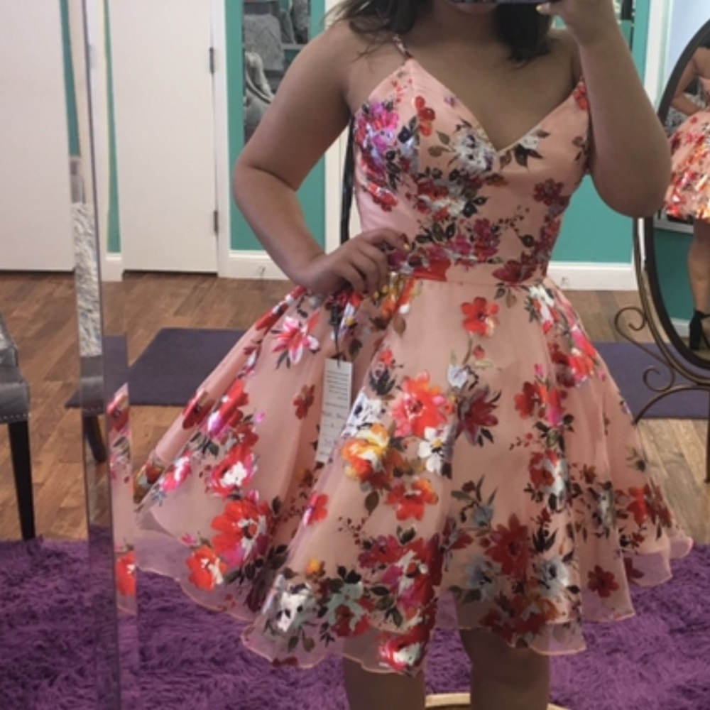 Size 10 Milano Homecoming Dress